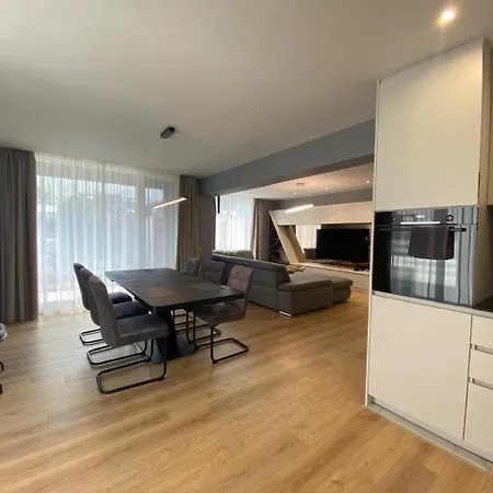 Apartment Gran Capital - Mountain View, Free Parking